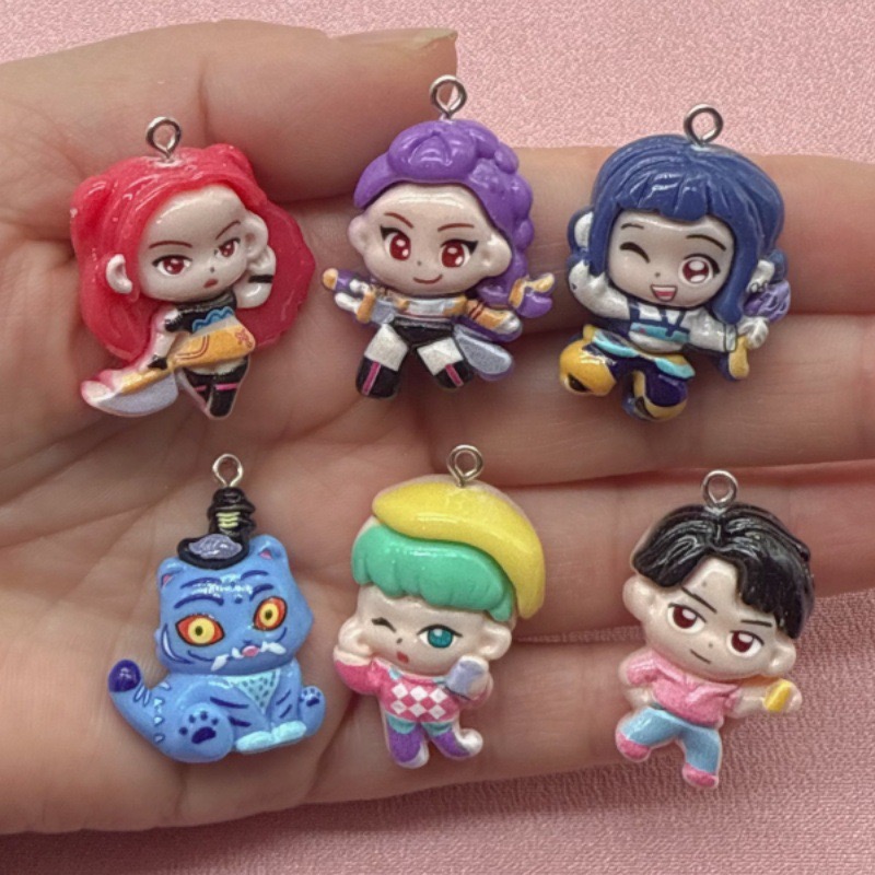 Party Games Ideas - Pendentif en résine de dessin animé,