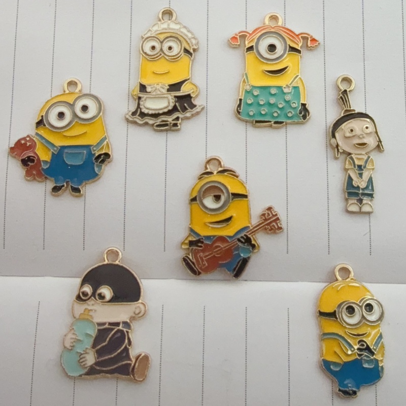 Pendentif en alliage à motif d - Party Games Ideas avis et prix