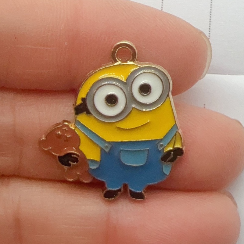 Pendentif en alliage à motif d - Party Games Ideas avis et prix
